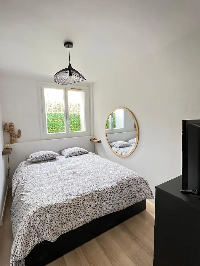 Endoume Notre Dame De La Garde T2 Avec Parking Apartment Marseille 0*,  France